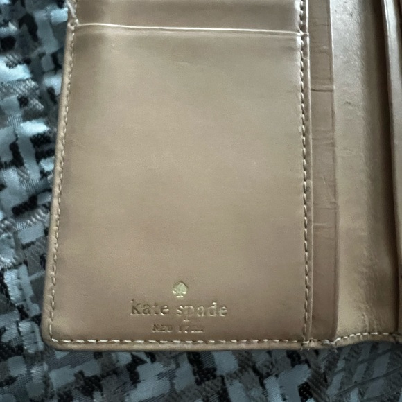 Kate Spade Distressed Wallet - Picture 6 of 9